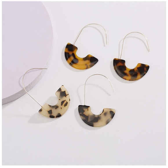 Jewelry - 2/$20 BaubleBar Style Tortoise Hoops Earring